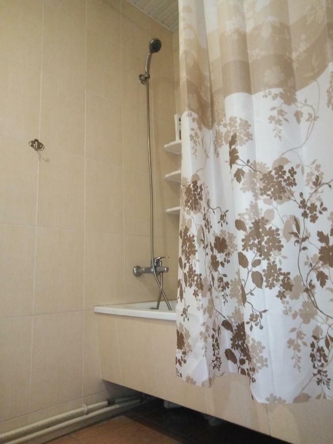 Rest Guest House เยเรวาน ภายนอก รูปภาพ